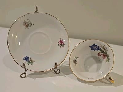 Schumann Bavaria Tea Demitasse Cup Saucer Flowers Gold Trim 71 - Thumbnail 2