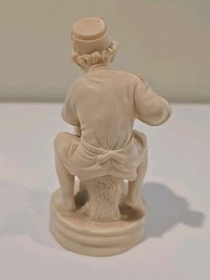 Young Michelangelo 5.75” Sculptor with Chisel Resin Sculpture Statue Made Italy - Thumbnail 5
