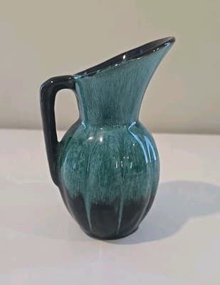 Vintage Canuck Pottery Stoneware Creamer Green Evangeline Ware 908 - Thumbnail 4