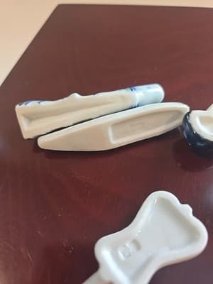 7 VTG Cobalt Blue White Porcelain Chopsticks Rests Hashioki Japan Maker Stamped - Thumbnail 4