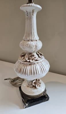 Italian Ceramic Table Lamp Rose Relief Decor Brass Footed Light - Thumbnail 7