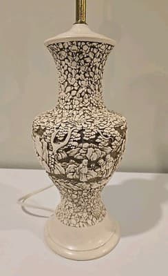 Mid Century Chalkware Plaster Carved Asian Style Lamp Rare 1950s - 29" Tall - Thumbnail 4