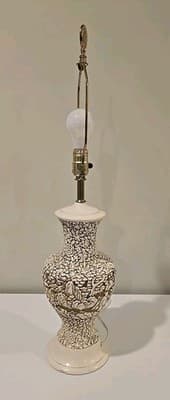Mid Century Chalkware Plaster Carved Asian Style Lamp Rare 1950s - 29" Tall - Thumbnail 5