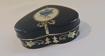 RARE Vintage Irma Girl Danish Heart Shaped Tin Canister - Thumbnail 5