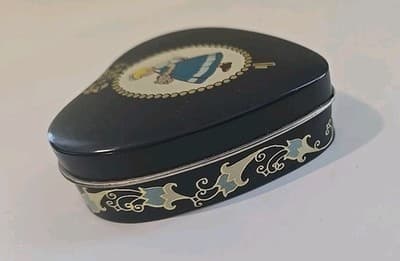 RARE Vintage Irma Girl Danish Heart Shaped Tin Canister - Thumbnail 6