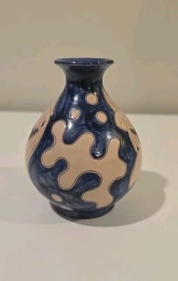 Vintage Humlebæk Keramik Denmark Incised Vases, Blue & White, Fish 4 1/2" - Thumbnail 2
