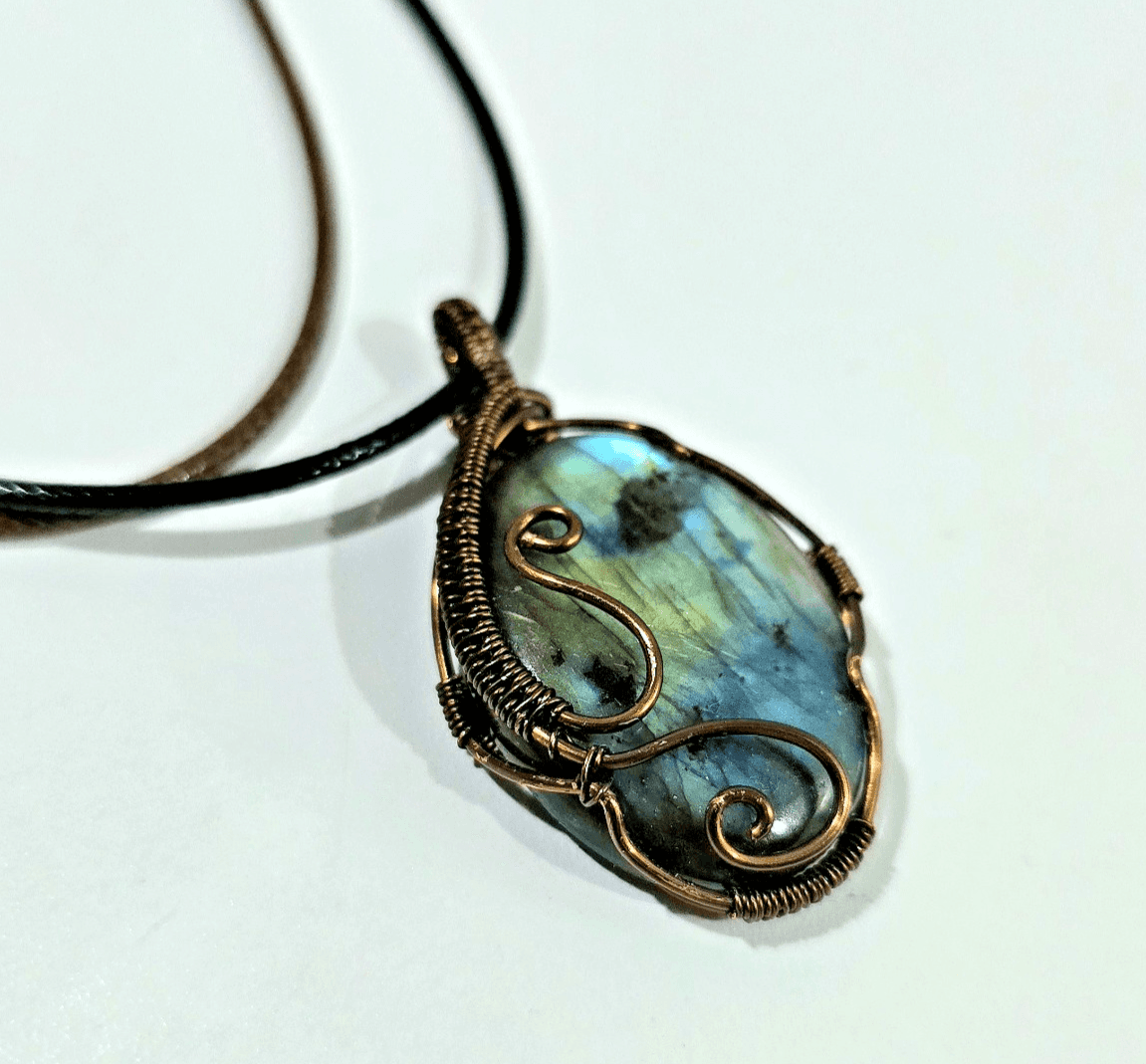 Labradorite Blue Flash Wire Wrapped Pendant Handcrafted Antique Finish Copper - Thumbnail 2