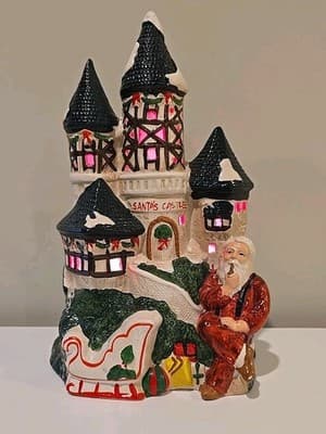 Vintage 1987 Santa’s Castle By Brinn's, Lighted Christmas Village Collection - Thumbnail 4