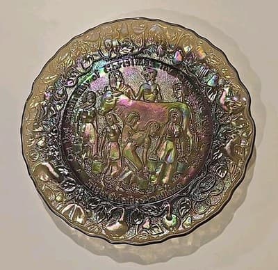 Imperial Glass Twelve Days of Christmas Plate No 8 Nut Brown Eight Maids Milking - Thumbnail 2