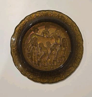 Imperial Glass Twelve Days of Christmas Plate No 8 Nut Brown Eight Maids Milking - Thumbnail 6