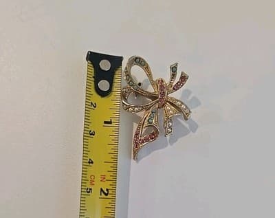 Vintage Gold Tone And Colored Rhinestone Ribbon Brooch J6 - Thumbnail 5