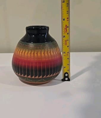 Etched Navajo Red Clay Pottery Vase Signed W. Johnson Navajo - Thumbnail 3