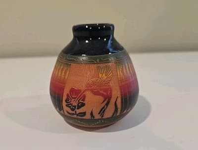 Etched Navajo Red Clay Pottery Vase Signed W. Johnson Navajo - Thumbnail 5