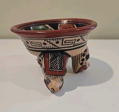 Vtg Latin America Ceremonial Tribal Tripod Polychrome Clay Bowl Folk Art Pottery - Thumbnail 6