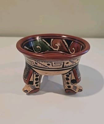 Vtg Latin America Ceremonial Tribal Tripod Polychrome Clay Bowl Folk Art Pottery