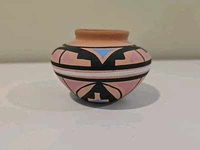 Native American Laguna Fine Line Hand Painted Pottery - Thumbnail 3
