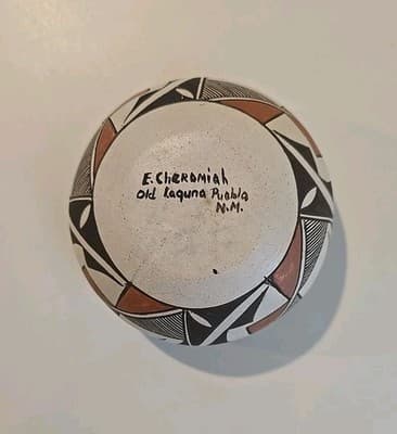 Vintage Signed Evelyn Cheromiah Pottery Old Laguno Pueblo Bowl Vase - Thumbnail 11