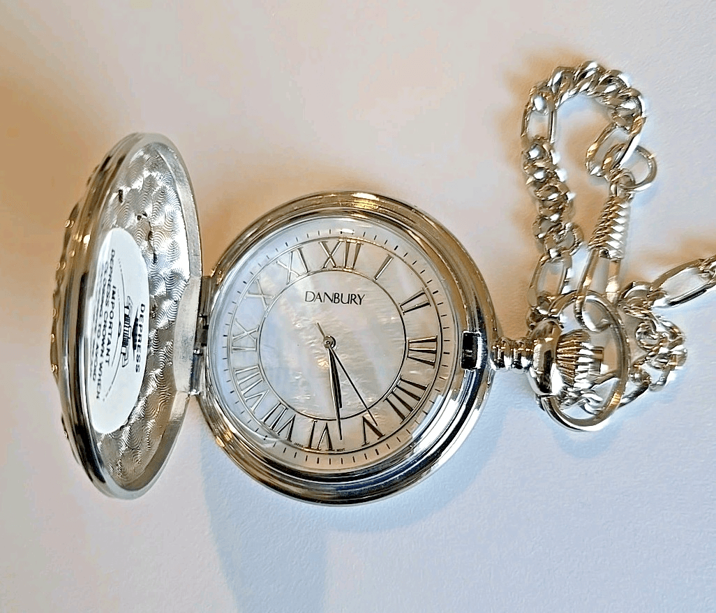 VTG Danbury Pocket Watch "Dad" Silver Quartz Japan with Original Box - Thumbnail 3