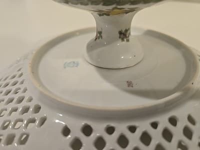 Vintage Victoria Austria Porcelain Reticulated Pedestal Compote Bowl Birds - Thumbnail 10