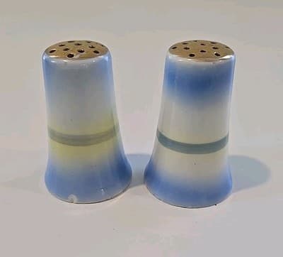 Sail Boats Salt & Pepper Shaker Set Japan Ceramic Scenic Blue Hand Painted Vtg - Thumbnail 4