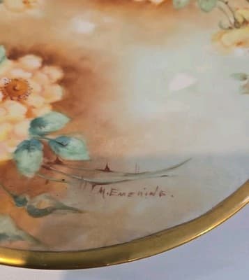Antique UC Limoges 9.25" Plates Flowers Green Gold Edges Set of 5 - Thumbnail 5