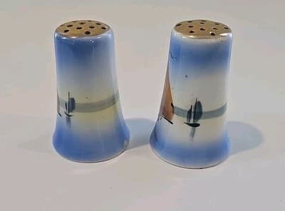 Sail Boats Salt & Pepper Shaker Set Japan Ceramic Scenic Blue Hand Painted Vtg - Thumbnail 3