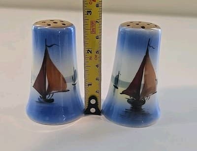 Sail Boats Salt & Pepper Shaker Set Japan Ceramic Scenic Blue Hand Painted Vtg - Thumbnail 8
