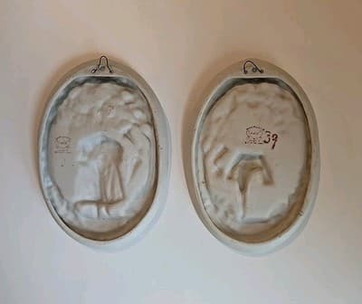 Chase Wall Plaques Couple Hand Painted Occupied Japan 1940's Bisque Relief 2pc - Thumbnail 6