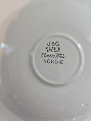 Vintage J&G Meakin England Nordic Blue Onion 5.75" Saucer English Ironstone 4pc - Thumbnail 4