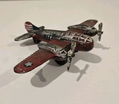 Vintage WWII Art Deco Cast Iron Twin Propellers Model Bomber Aircraft RARE - Thumbnail 6