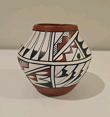 Pueblo Native American Pottery Vase Bowl Signed E Tafoya II