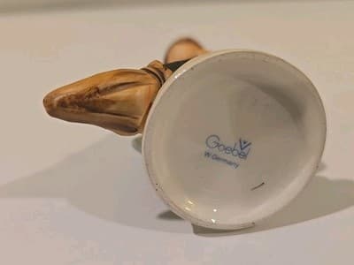 Goebel Hummel Little Sweeper 171 No Crazing! Mint - Thumbnail 7