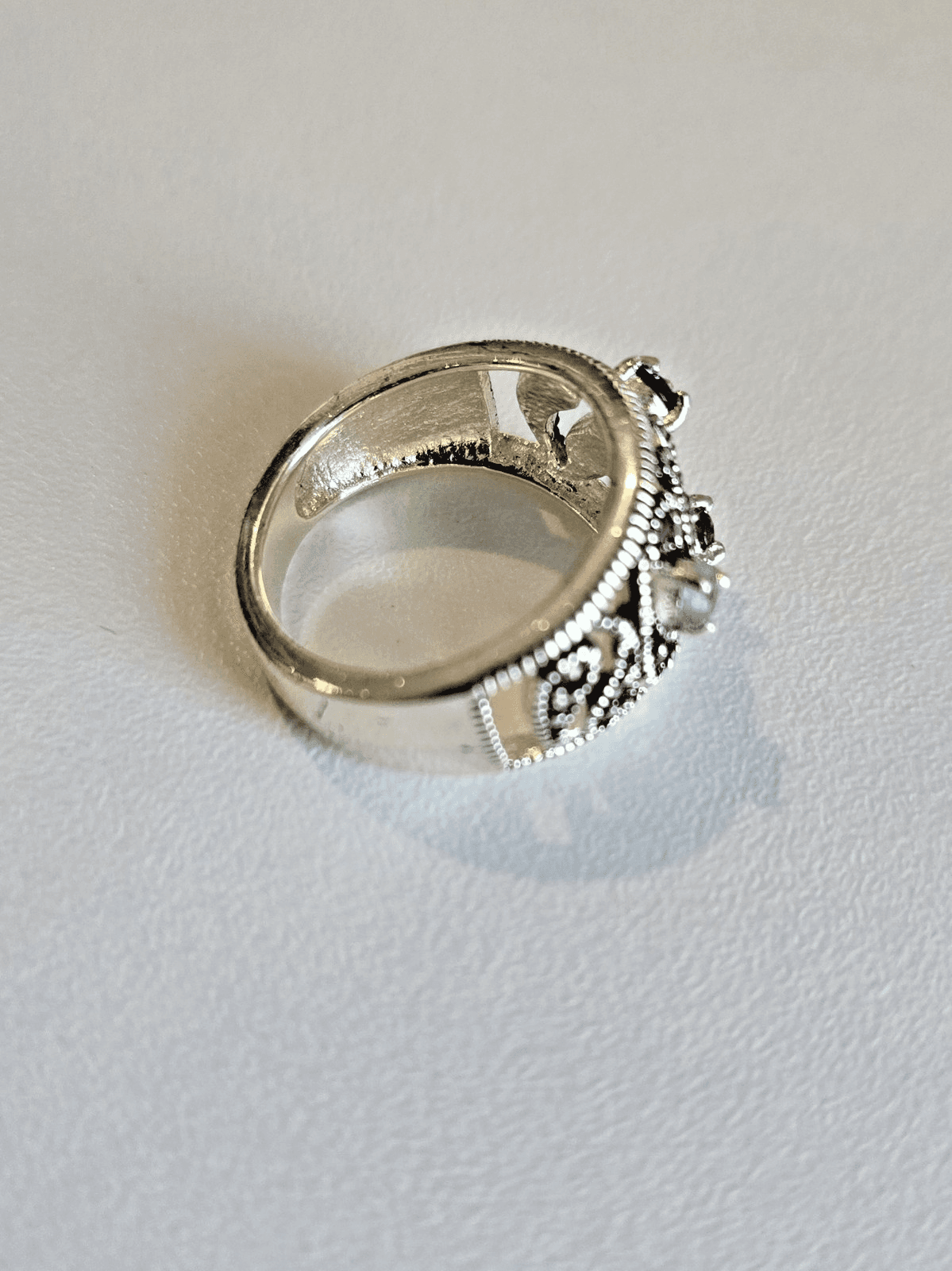 Silver Tone Marcasite with Three Stones Ring Sz 6.5 - Thumbnail 5