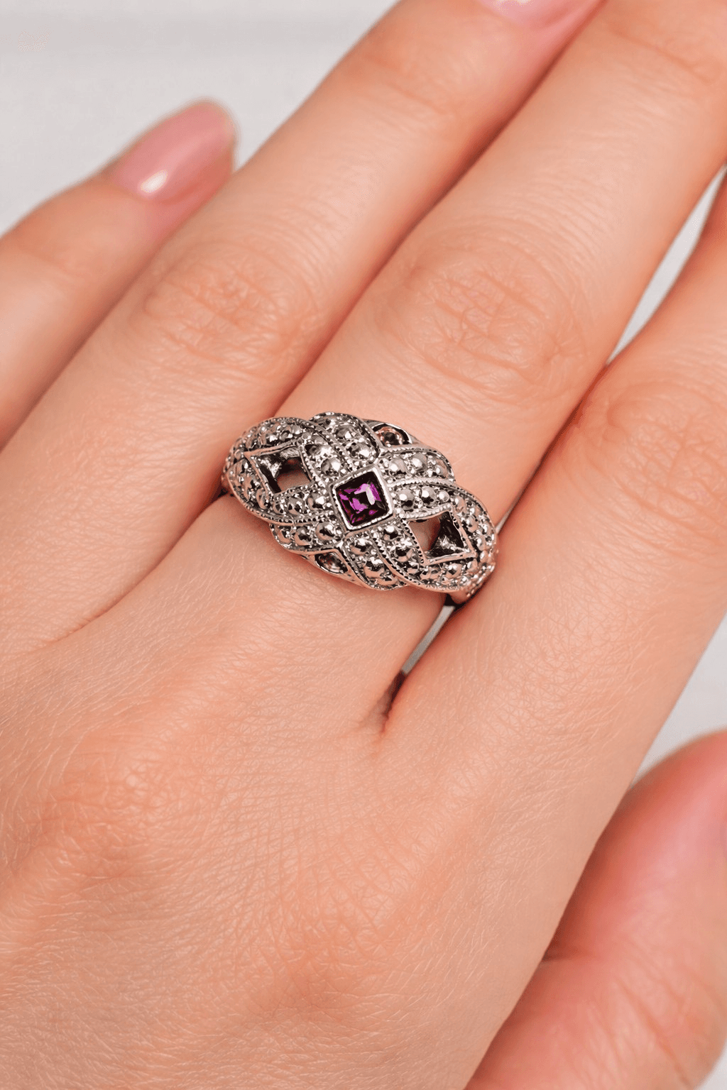 Vintage Avon Woven With Faux Marcasites Ring 7 Silver Tone Purple Stone