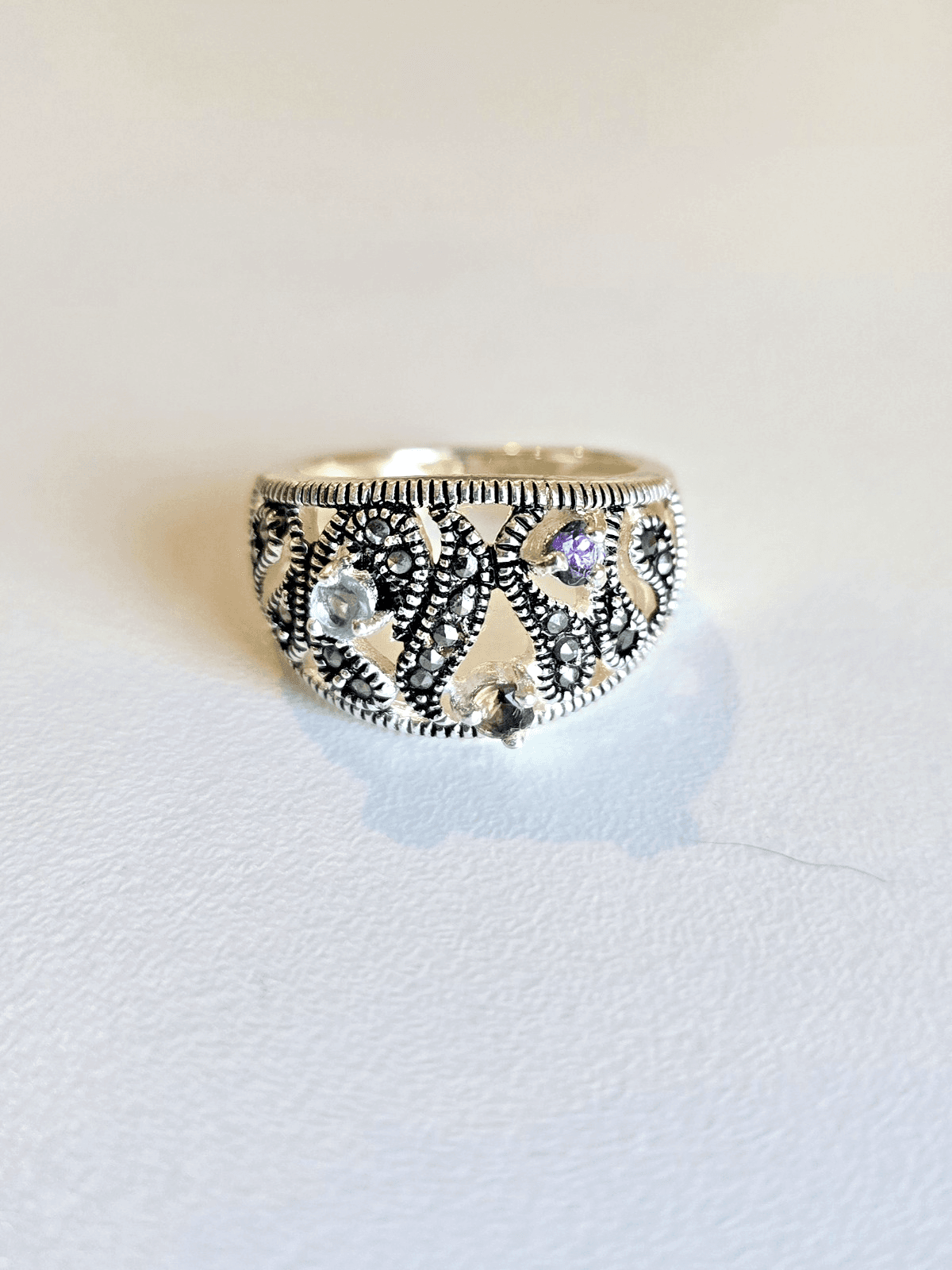 Silver Tone Marcasite with Three Stones Ring Sz 6.5 - Thumbnail 3