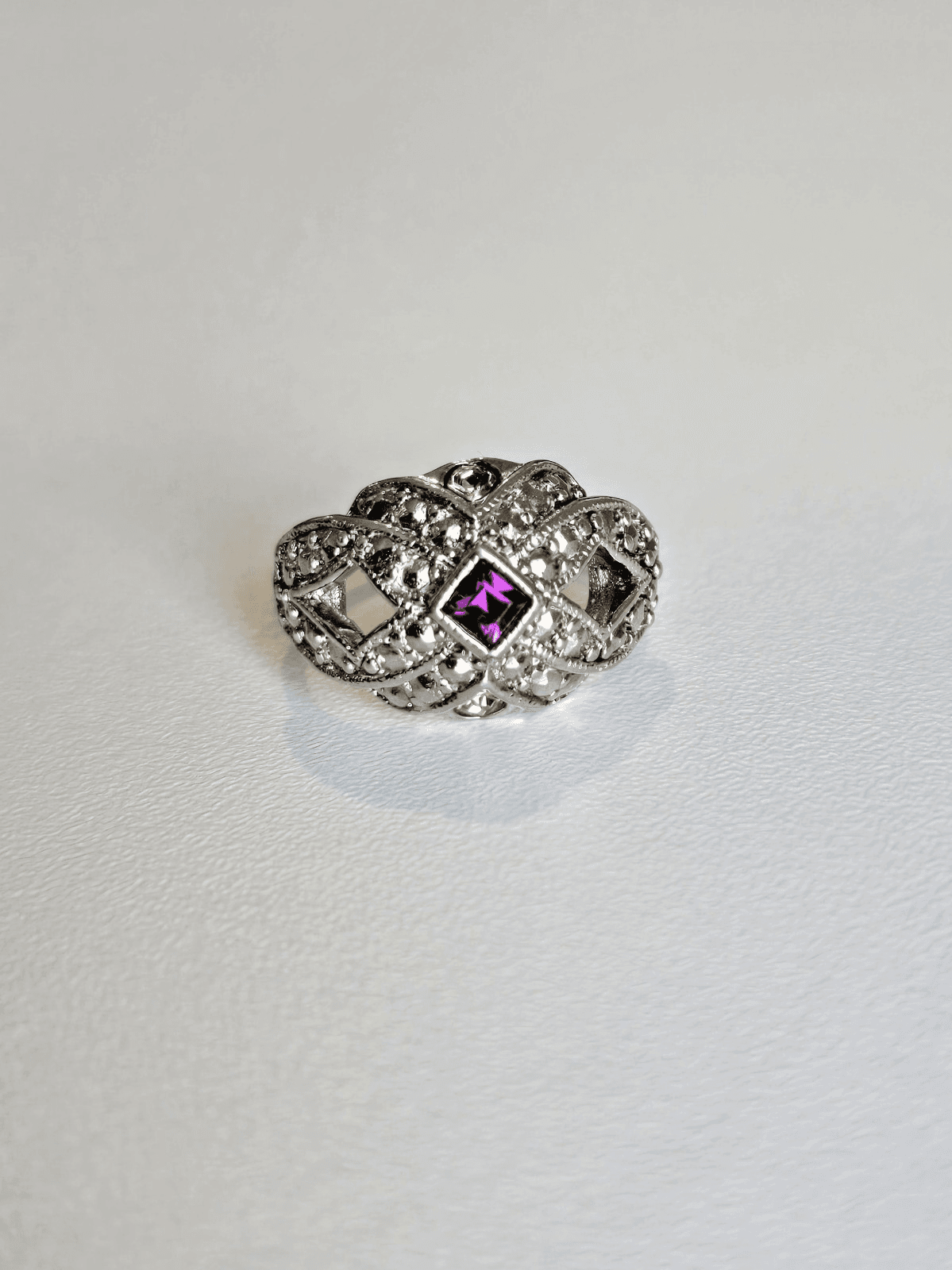 Vintage Avon Woven With Faux Marcasites Ring 7 Silver Tone Purple Stone - Thumbnail 2