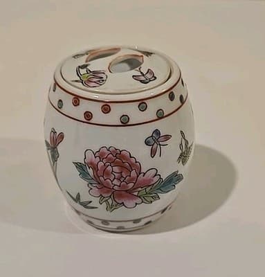 Vintage 20th C. Chinese Porcelain Garden Seat Figural Ginger Jar Famille Rose - Thumbnail 2