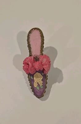 Vintage Resin Victorian Shoe Christmas Ornament Lot Of (3) - Thumbnail 12
