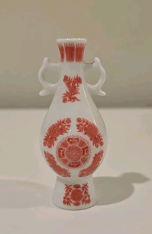 Franklin Mint Treasures Imperial Dynasties Porcelain 3" Vase