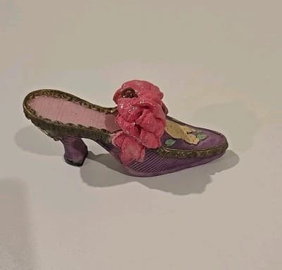 Vintage Resin Victorian Shoe Christmas Ornament Lot Of (3) - Thumbnail 11