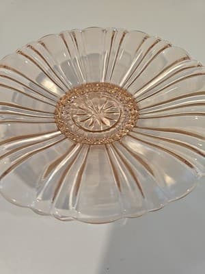 VTG Anchor Hocking Pink Depression Glass Candy Plate Handles 8 1/2" - Thumbnail 9