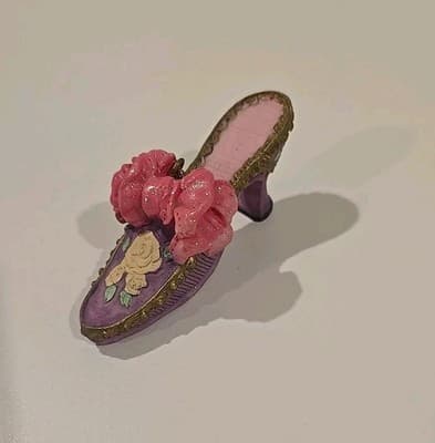Vintage Resin Victorian Shoe Christmas Ornament Lot Of (3) - Thumbnail 8
