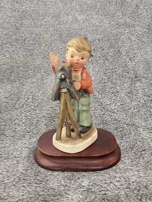 VTG Estate Napco Japan Cameraman 5 ½" Porcelain Figurine! 116