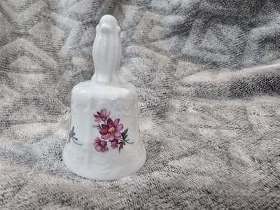 Vintage Schirnding Porzallan Bavaria Porcelain Bell Flowers Floral White