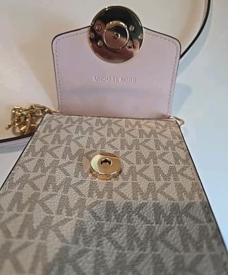 NWOT Michael Kors Carmen Small Logo Smartphone Crossbody Bag Blush Signature - Thumbnail 8