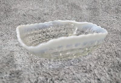 Vintage Anchor Hocking Heart Dish Moonstone Opalescent Hobnail 8" Collectible - Thumbnail 3