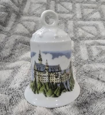 Schloss Neuschwanstein Bell Porcelain Hutschenreuther Germany