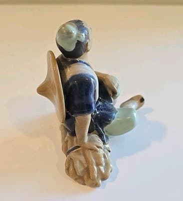 Ceramic Mud Man Figurine Sitting on Log 4" - Thumbnail 5