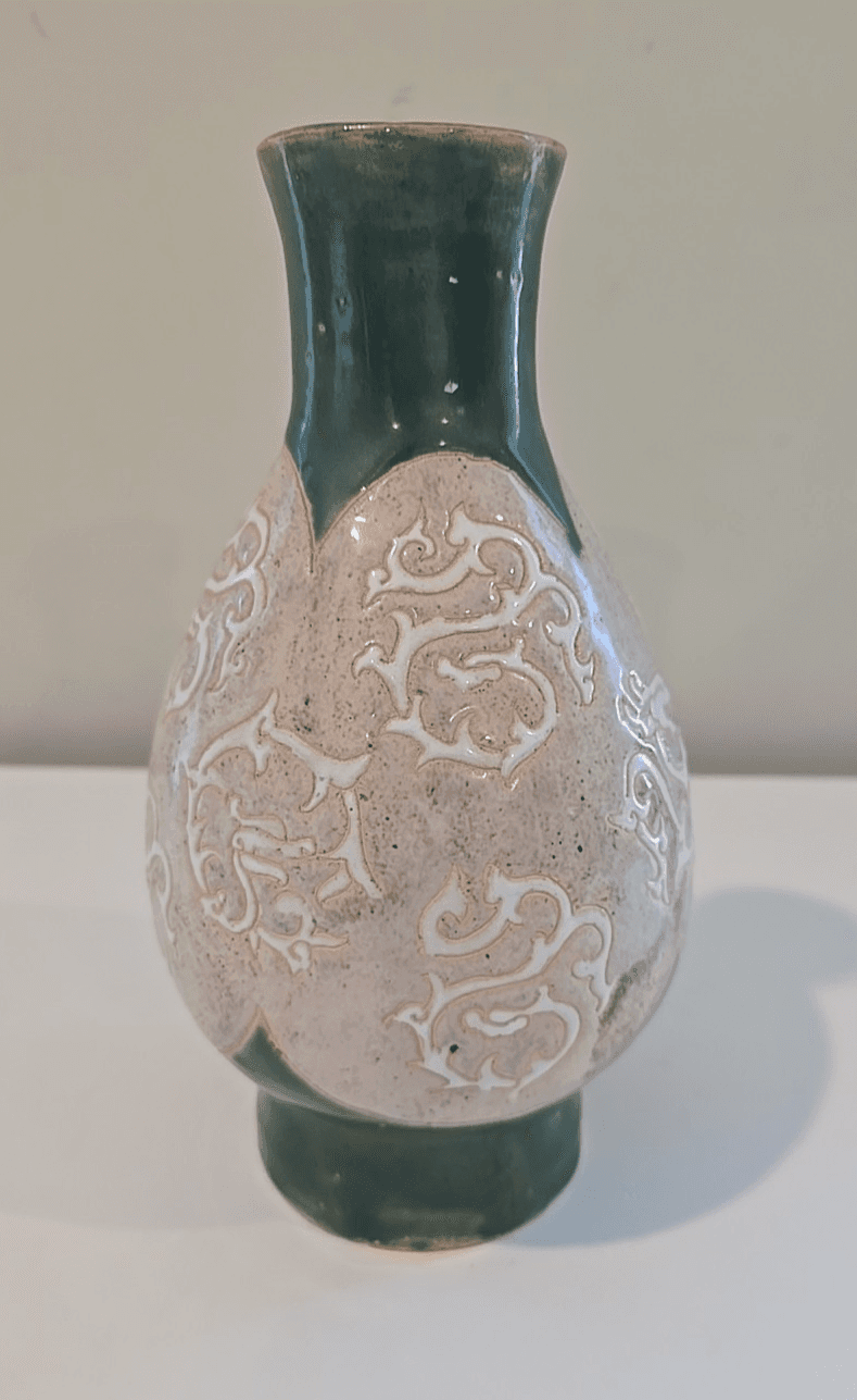 Antique 19th c Chinese Celadon Glaze Porcelain Vase 9" Republic