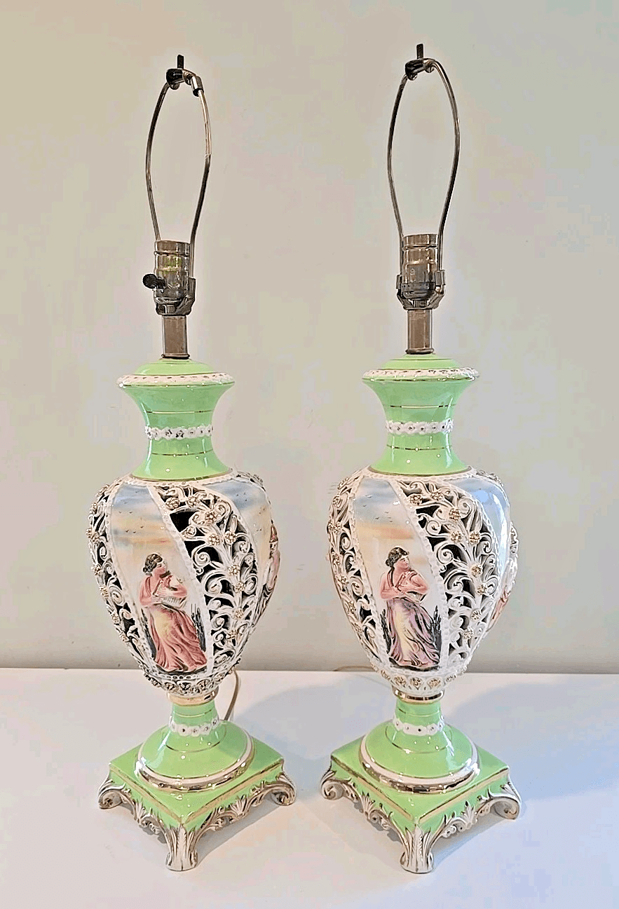 Pair of D'indri Capodimonte Italian Porcelain Lamp Brass Base Hand Painted 29" - Thumbnail 3